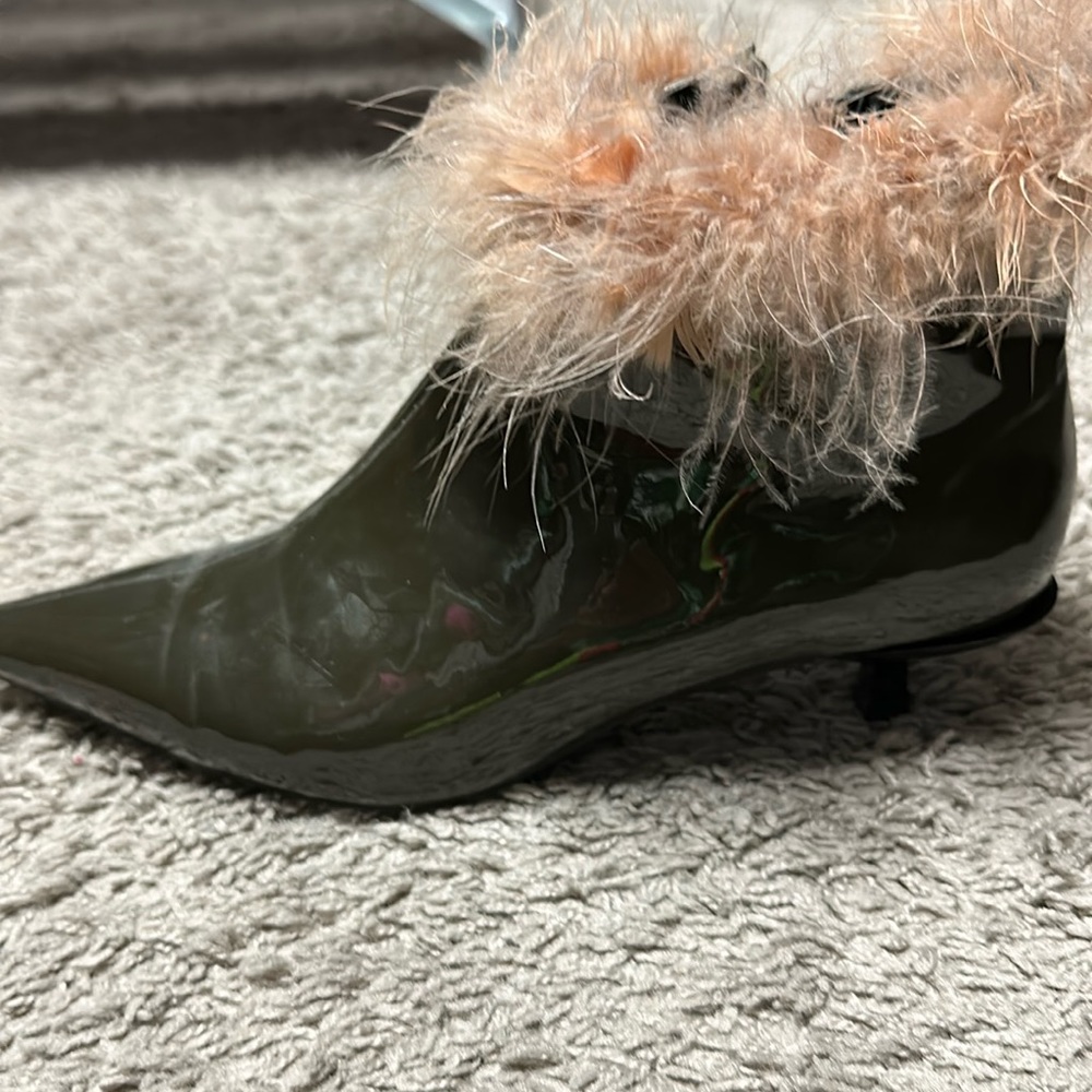 Zara Ankle Bootie Kitten Heel - Olive Green patent size 37